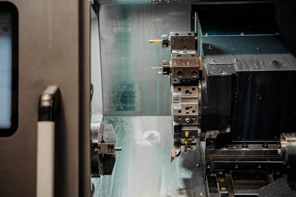 Macchina CNC per la lavorazione di metalli, dettaglio utensili